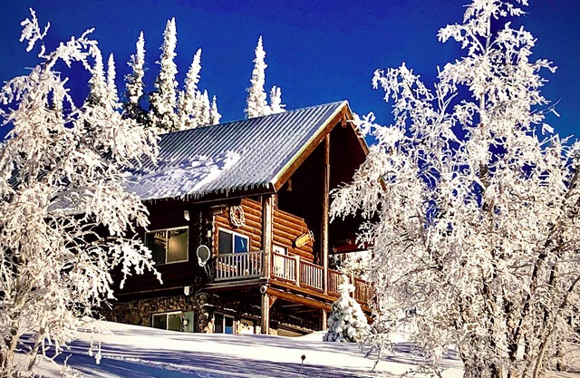 Ski in - Ski out Log Cabin at Powder Mountain