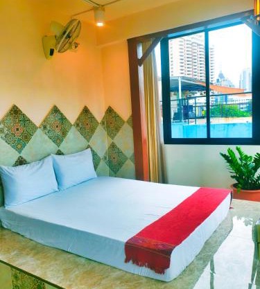 Sky bedroom with a smooth life view