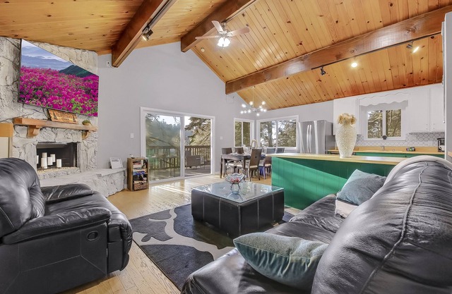 Sky Villa: Scenic Views and more!