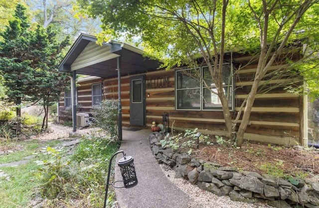 Skyland Hideaway | Mountain Cabin w/Hot Tub
