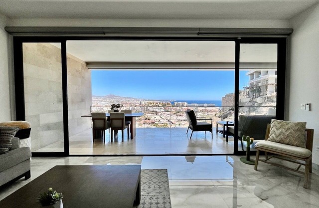 Skyline & Ocean View Downtown/Pedregal Cabo