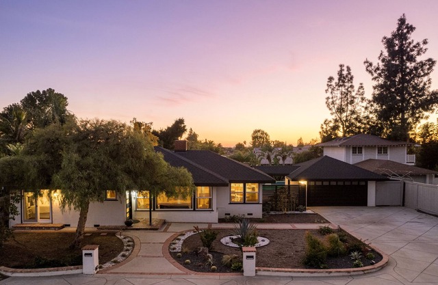 Skyline Retreat only 10 mins from Disneyland!