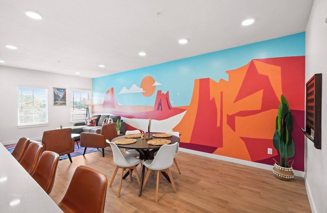 SLC Townhome King BD 2 Car Garage