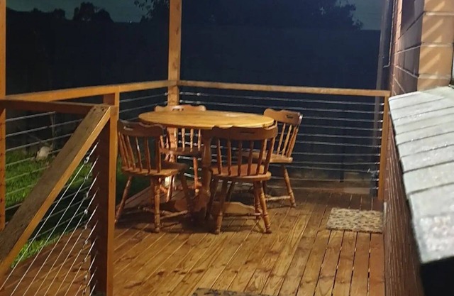 Sleeps 10. Fully renovated. Close to airport and CBD. Firepit and pool table.