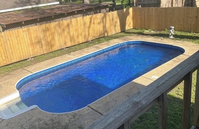 Sleeps 6 - Private Pool - Lake Views - End of the Road Lakehouse