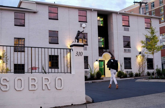 Sleeps 8 4 Stylish Sobro Suites Near Music & Dining by Avantstay