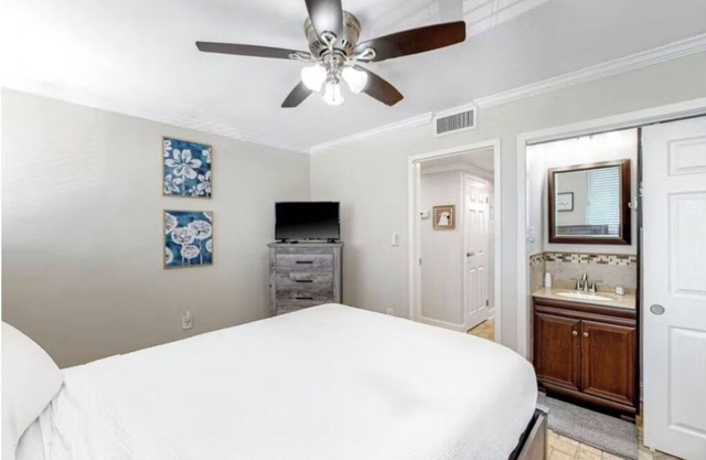 Slice of Heaven - Watercoastal view!