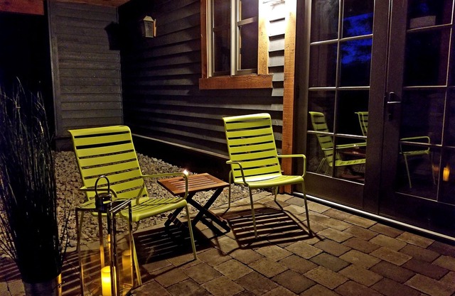 Slope Side Luxury Open Beam Townhome Private Hot Tub - True - Ski-in-out