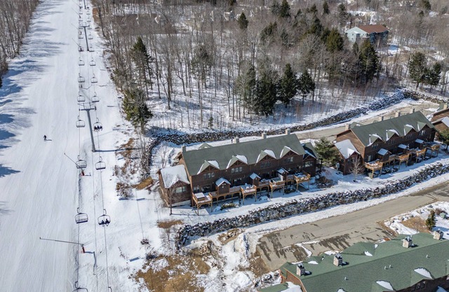 Slopeside on Tempest Trail – Ski-In/Ski-Out Luxury at Sunday River