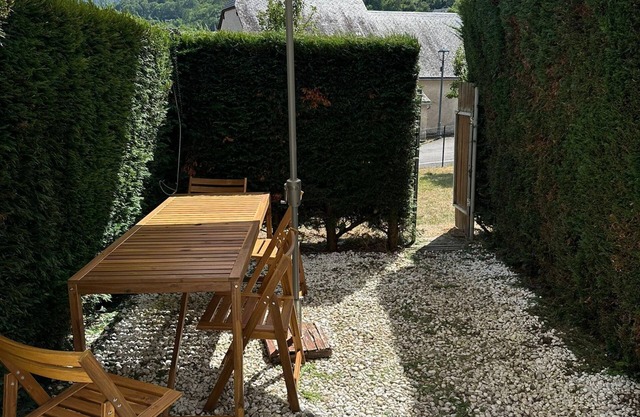 Small semi-detached house in the heart of the Pyrenees