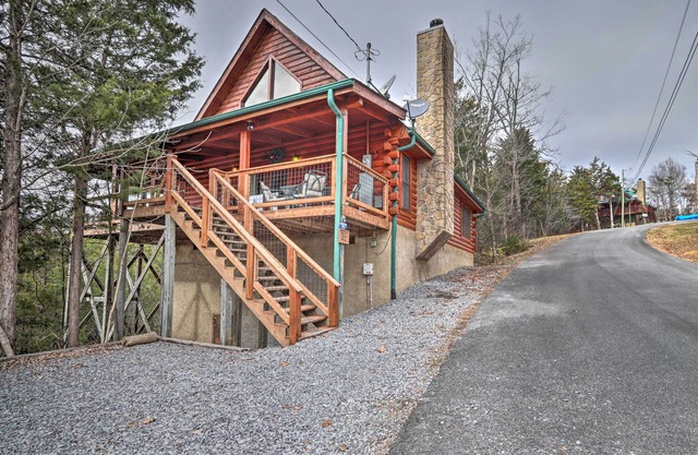 Smoky Mountains Cabin < 1 Mi to Douglas Lake