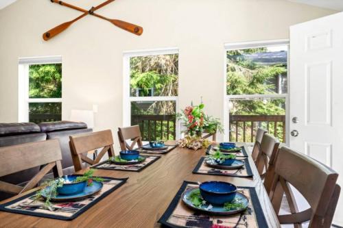 Soak & Chill! 4br Hot Tub Walk To Beach