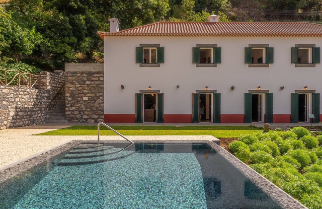 Solar dos Reis 5, twin room with breakfast