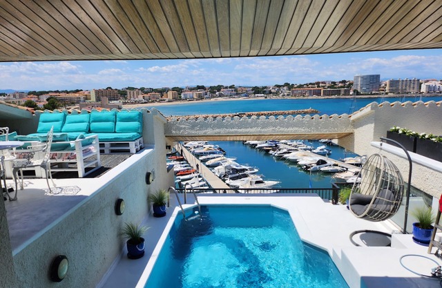 Solo Atico Guest Suites