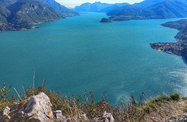 SOLUTION TO YOUR ITALIAN GETAWAY - PRETTY HAMLET WITH ASTONISHING VIEWS OF COMO
