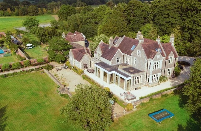 Somerleaze House Close to Frome and Bruton, Somerset