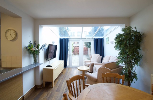 Somers House 4 bedroom house with small garden and allocated parking