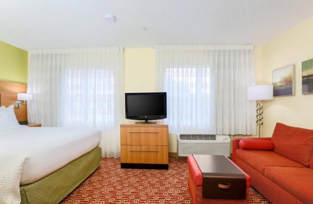 Sontesta simply suites