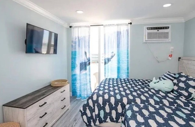 Soothing condo with AC in vibrant Wildwood