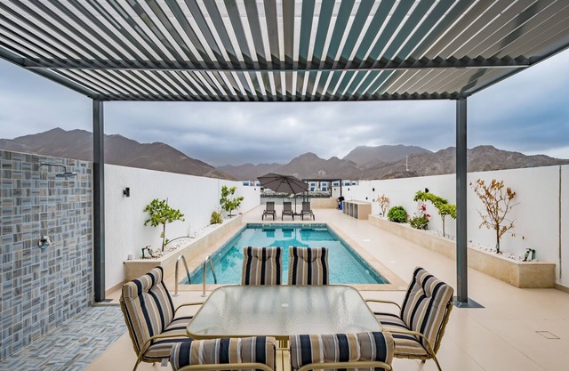 Sophisticated 4BR Villa with Assistant’s Room Al Dana Island, Fujairah by Deluxe Holiday Homes