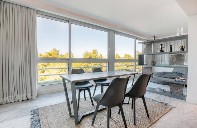South Blue Luxury Apartment in Vouliagmeni