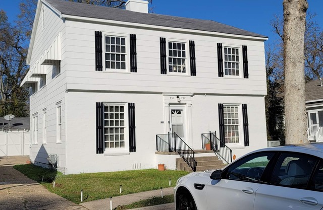 South Highland's Modern Old School 98 year old home updated with all charm left!