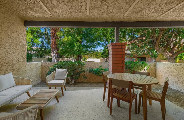 South Palm Springs 2 bed Oasis Condo #5680