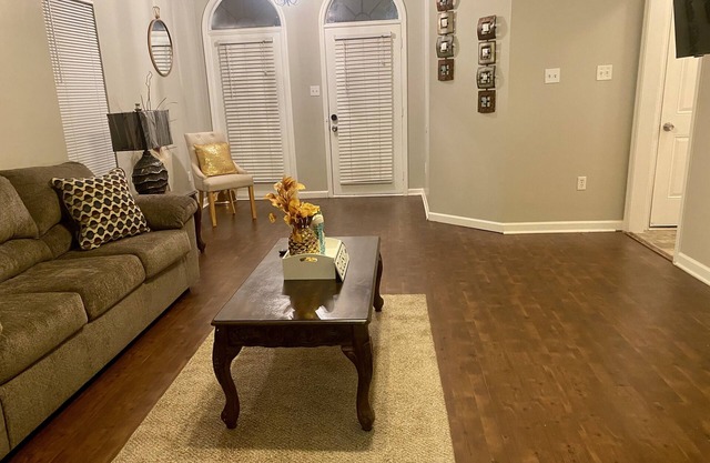 Southaven, MS Home - Minutes from Memphis - Close to local shopping and eateries