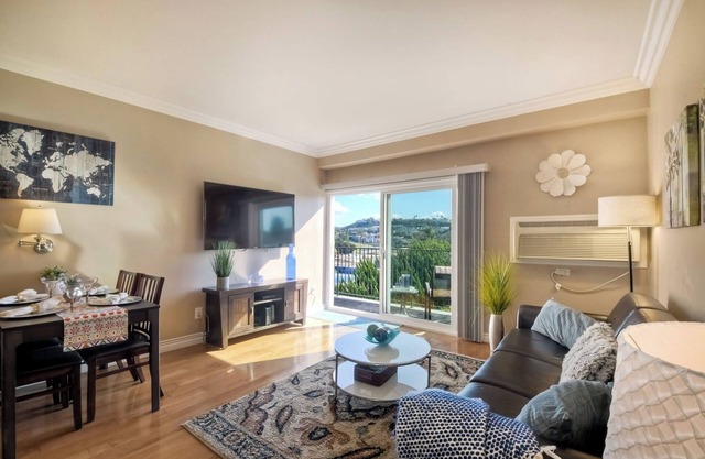 Southern Exposure w/Private Balcony