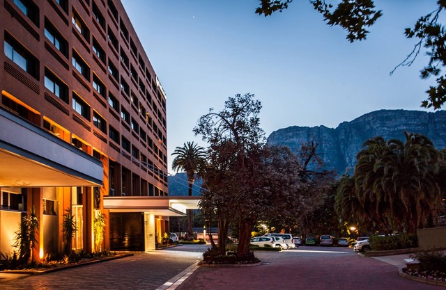 Southern Sun Newlands