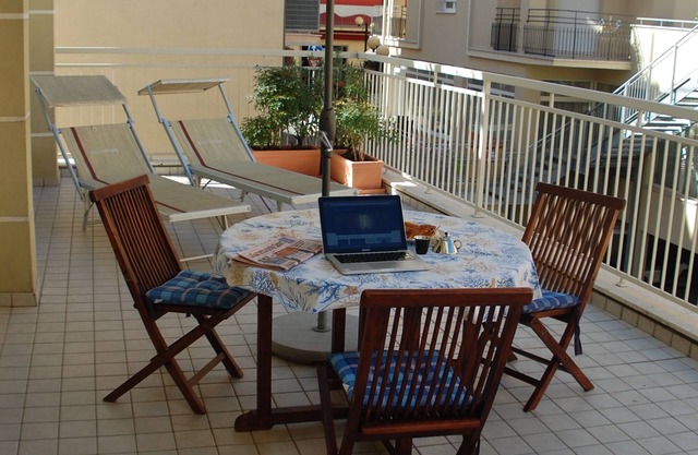 Souvenir 6 - One Bedroom Apartment, Sleeps 4