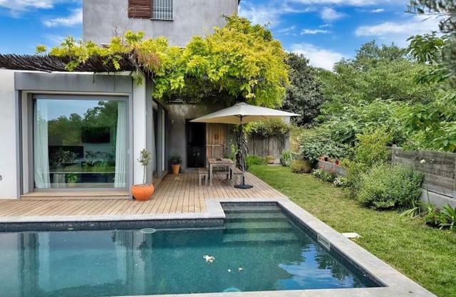 Spacieuse Villa avec Piscine & Jardin - Hébergement Classé