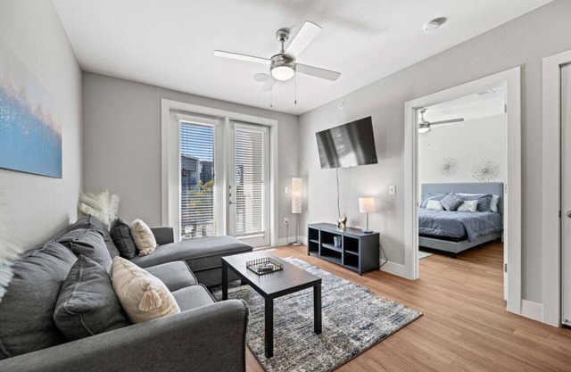 Spacious 1bed w/Pool+Gym+Free Parking+Stockyards