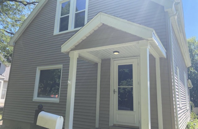 Spacious 2 Bedroom 1.5 Bath Home With Office.