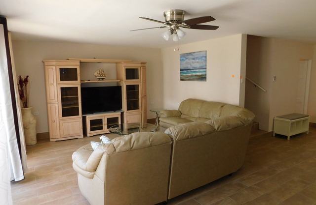 Spacious 2 Story Condo With Full Amenities in Great Location