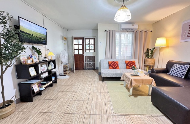 Spacious 3-Storey Townhouse near Nimman & Old city