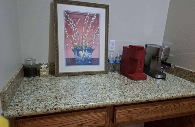 Spacious 4-bedroom house in Central Houston