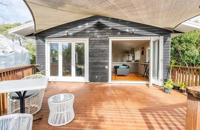 Spacious 4BDR Glendowie oasis in leafy surrounds
