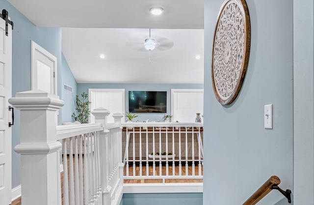 Spacious 5-bedroom/7Tv's/Game Room