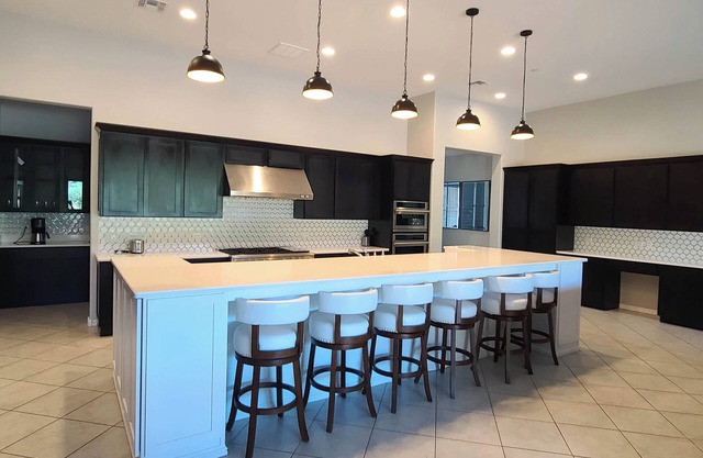 Spacious 5-bedroom house in beautiful Dove Mountain