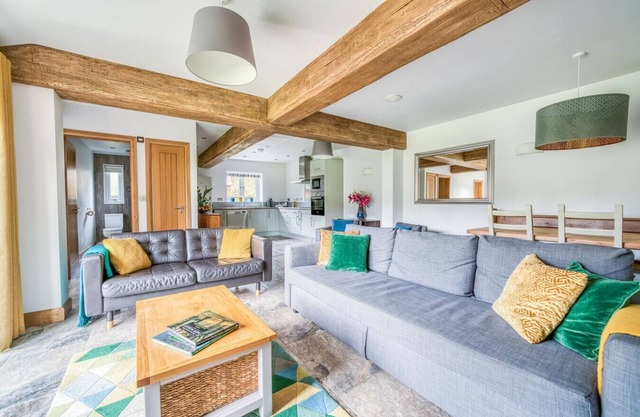 Spacious 8-bedroom estate with gardens, fireplaces and room for 24