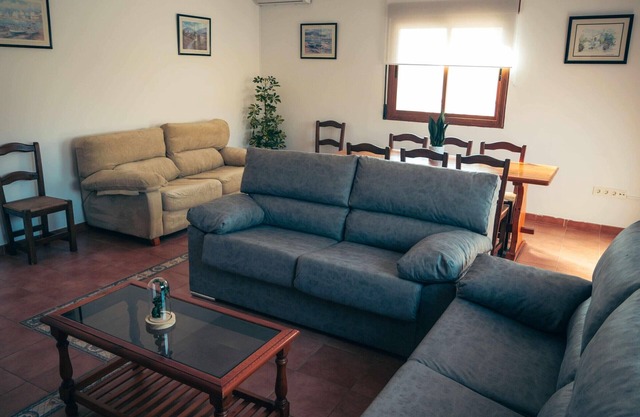 Spacious and private house near Granada