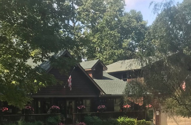 Spacious and private two bedroom apartment just 30 minutes from Asheville.