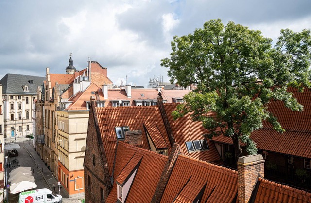 Spacious apartment for 8 pers. in the heart of the old town, underground garage.