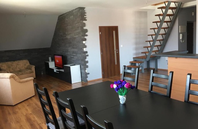 Spacious Apartment in Town Centre