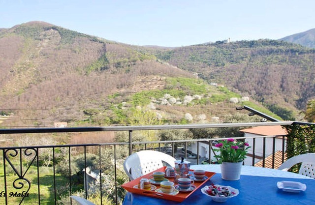 Spacious apartment near Amalfi, Sorrento&Pompeii.Special offers for 2 people