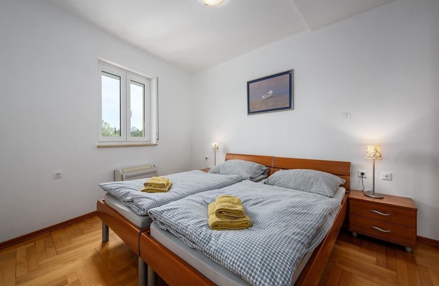 Spacious apartment near the sea Adria B11