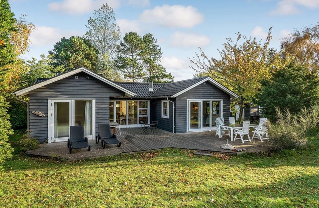 Spacious, bright vacation home in a naturally beautiful location close to the water.