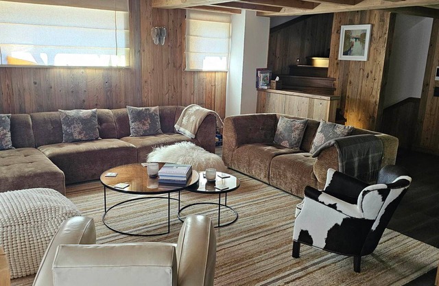 Spacious Chalet in Méribel - 10 pax, 5 bedrooms