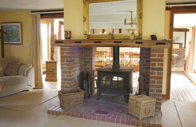 Spacious converted barn perfect for families!